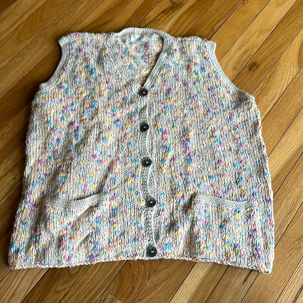 Spring Time/Easter Knit Vest Size Medium - image 1